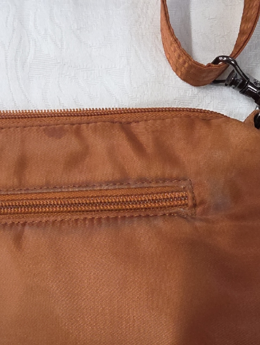 Lug Quilted Crossbody Bag - Walnut Brown - Picture 4 of 9